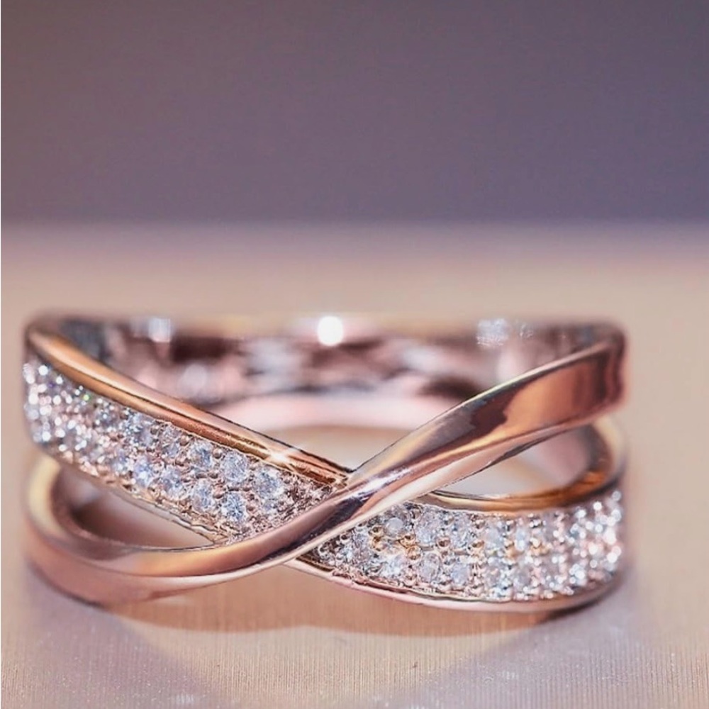 Elegant Rose Gold and Silver Crossover Ring Shiny Zirconia